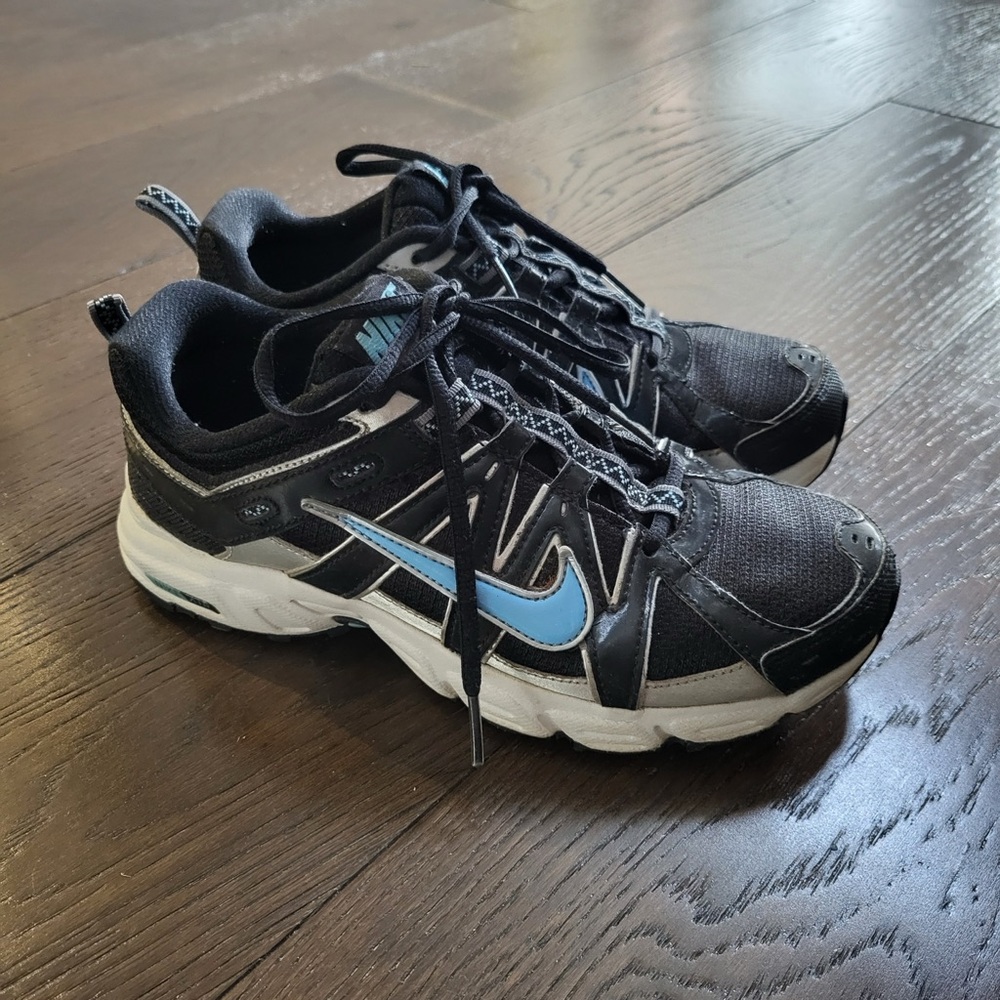*Vintage* Nike Alvord Women’s Blue Sneaker Shoes Size 7